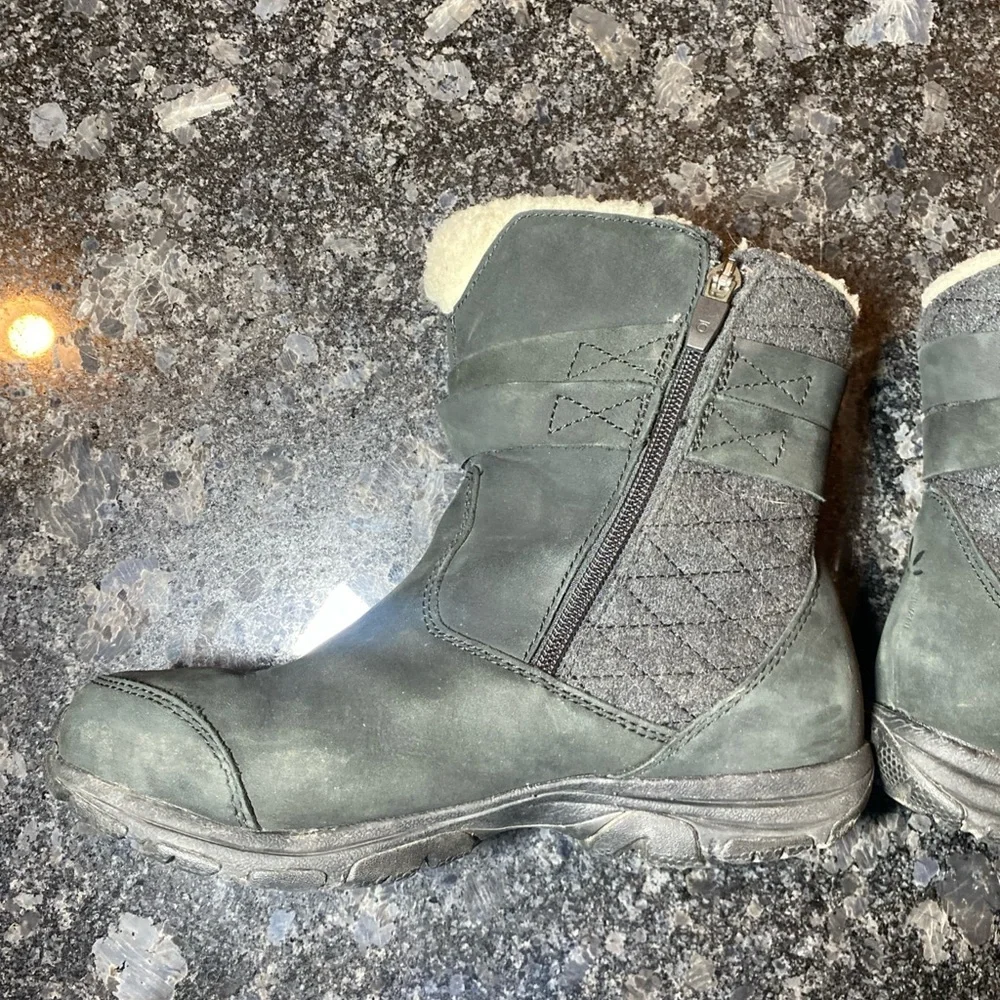 Oboz Madison Waterproof Insulated Winter Boots Womens Sz 7 Black Shearling Lined